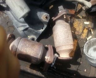 セルシオ触媒 3UZエンジン用触媒 3UZ エンジン用 純正触媒